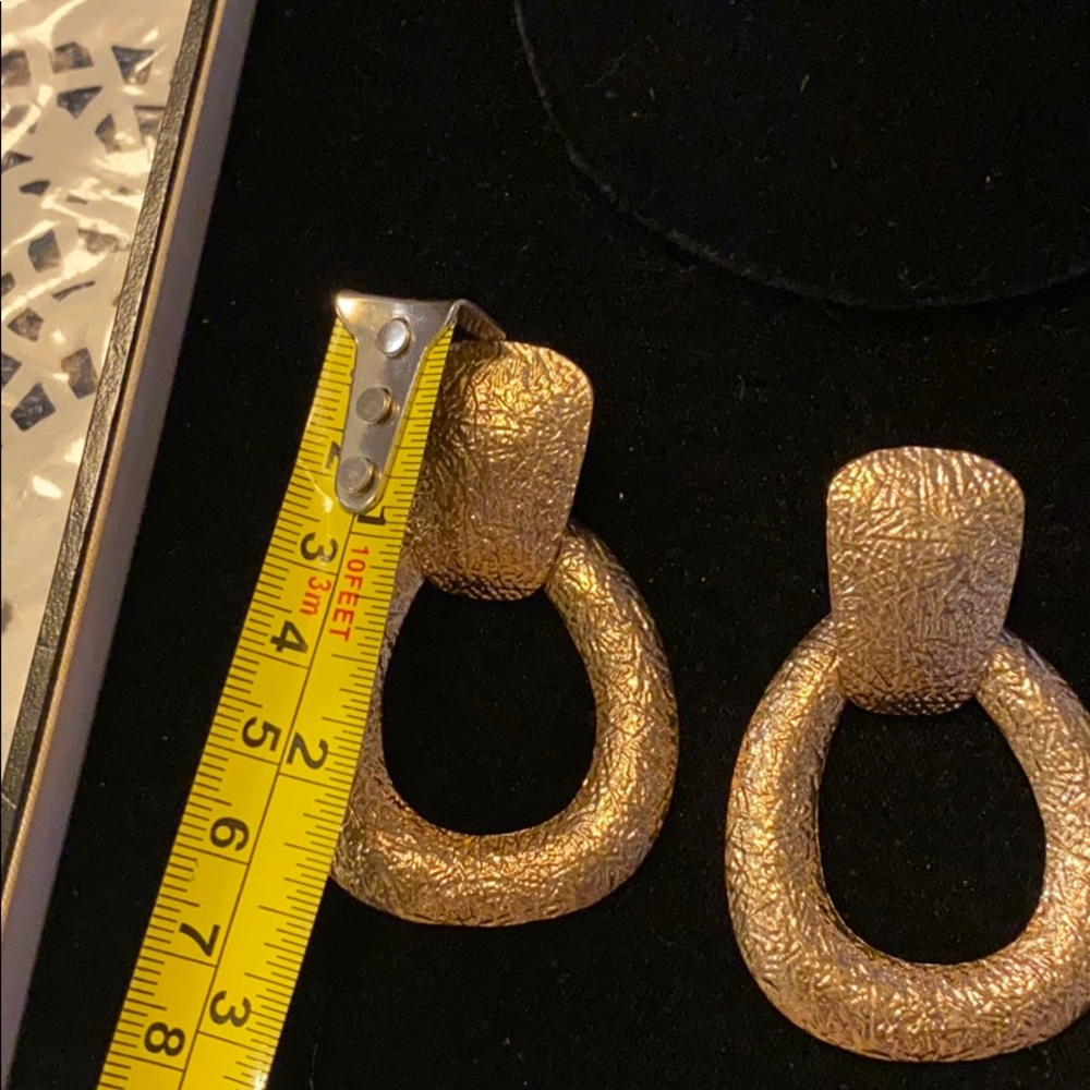 🚨SALE 🚨 5 items for only $25!! - Picture 4 of 4